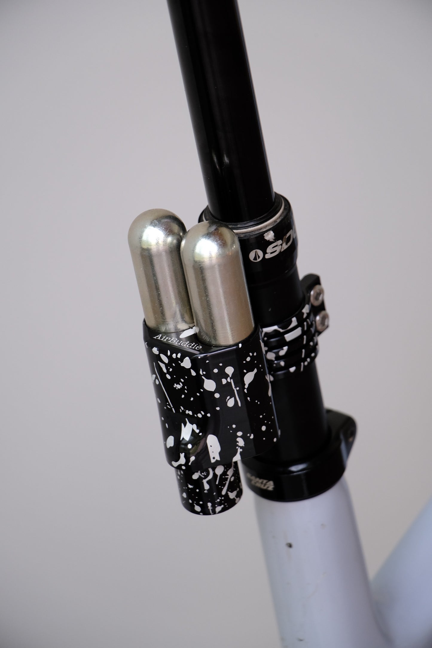 AirBuddie BLACK